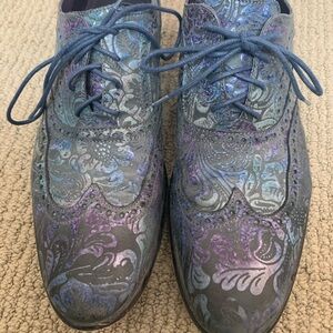 Robert Graham purple dress shoes.  Size 9.5.